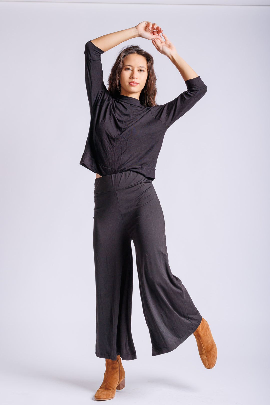 High Waisted Flair Capri