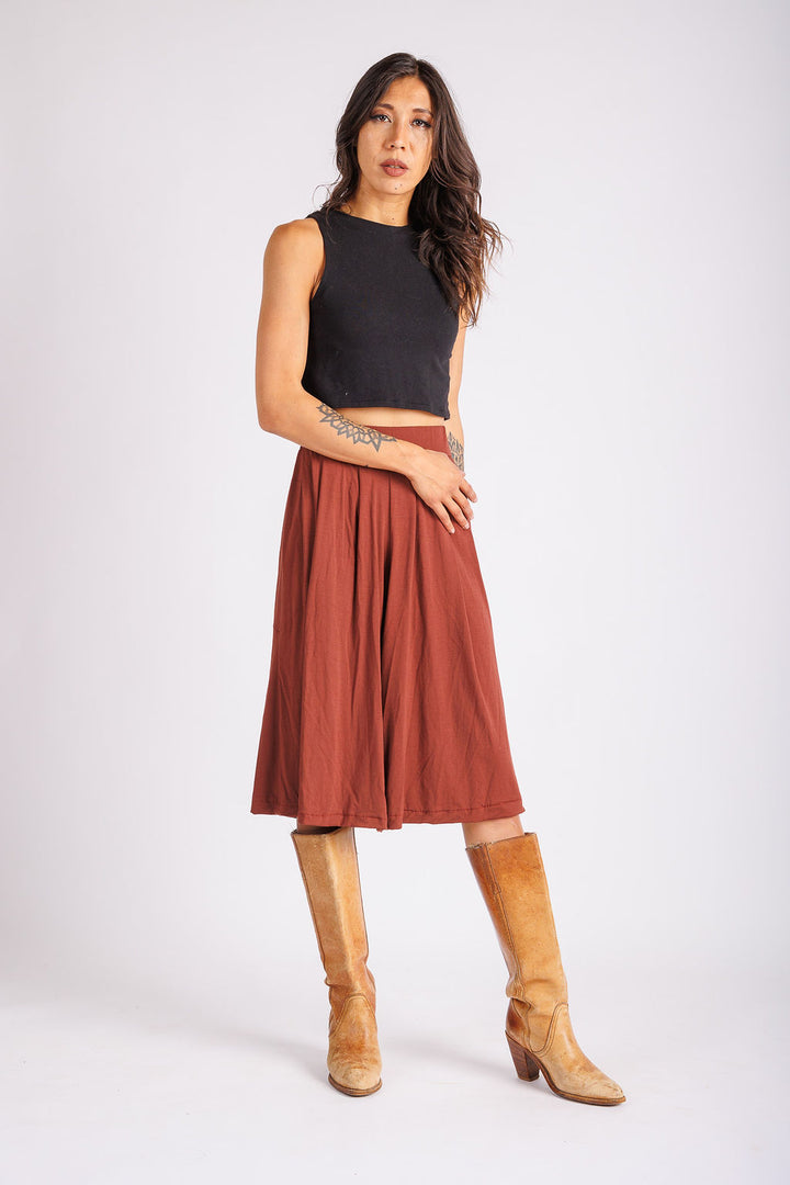 Nina Capri Rust