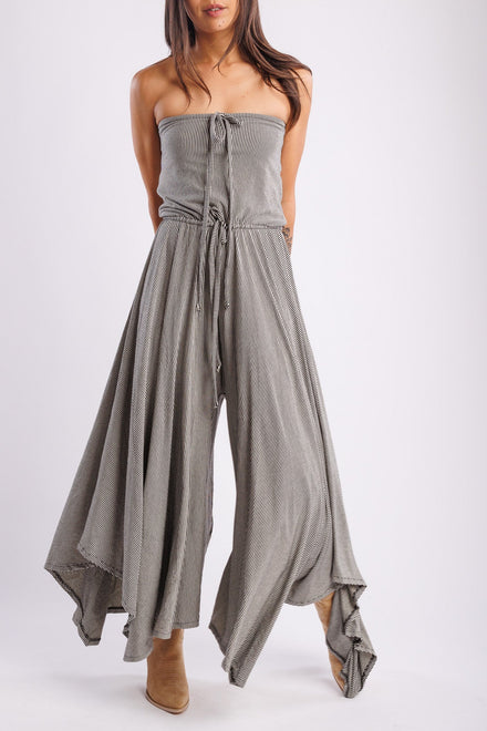 Ana Strapeless Jumpsuit