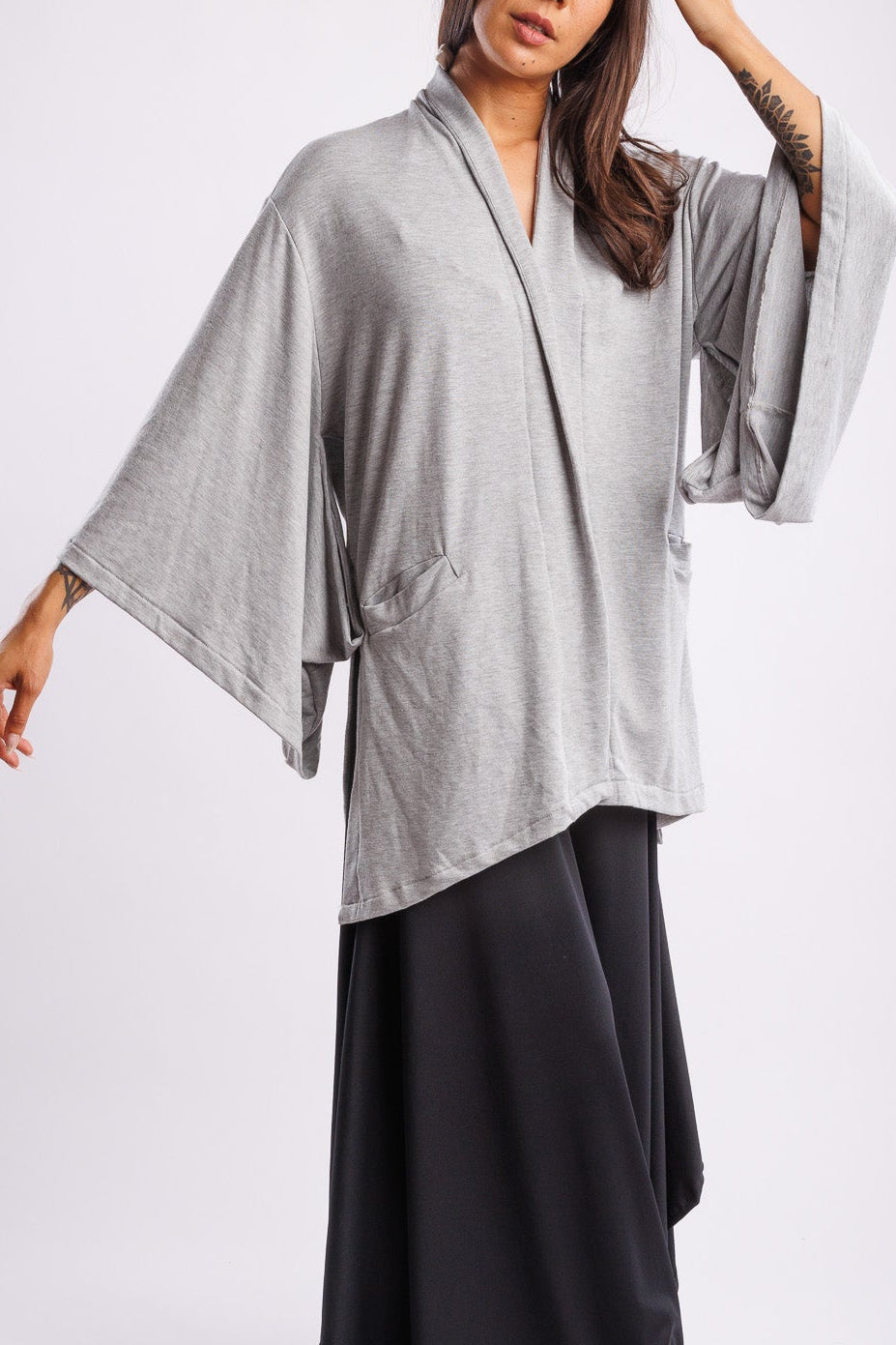 kucoon kimono jacket in light grey